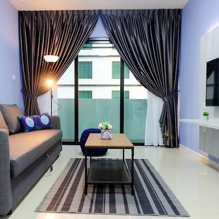 Cozy & High Floor Suite In Suasana Jb 15, Views Johor Bahru Exteriör bild