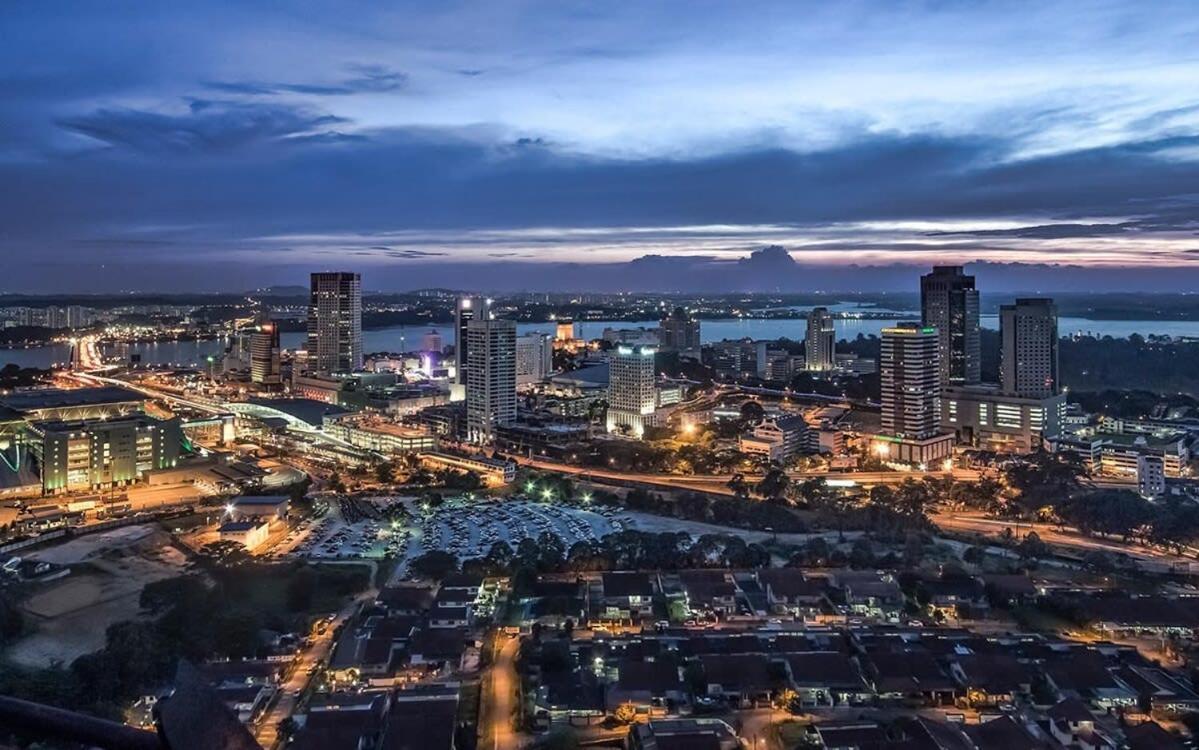 Cozy & High Floor Suite In Suasana Jb 15, Views Johor Bahru Exteriör bild