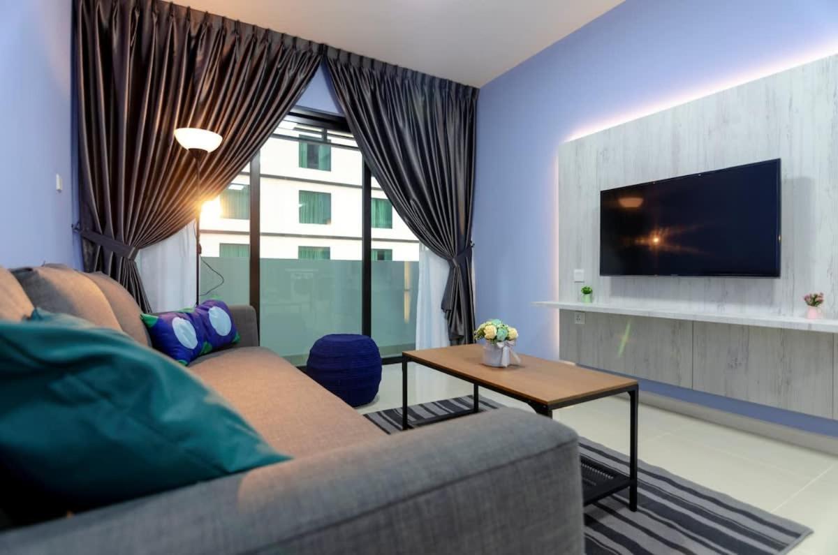 Cozy & High Floor Suite In Suasana Jb 15, Views Johor Bahru Exteriör bild