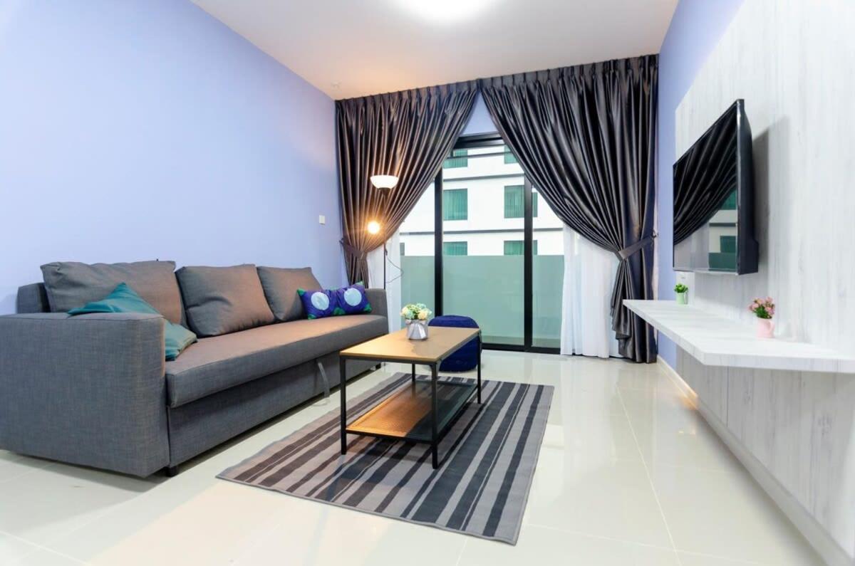 Cozy & High Floor Suite In Suasana Jb 15, Views Johor Bahru Exteriör bild